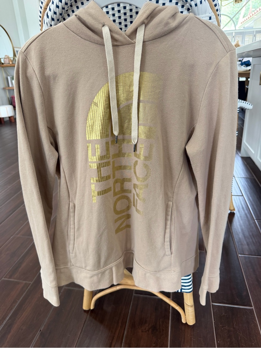 The North Face Women's Trivert Pullover Hoodie Taupe Beige Gold Foil Logo Size L